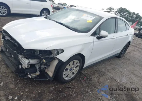 2014 Ford Fusion S из США, поврежденный, VIN 3FA6P0G75ER394620